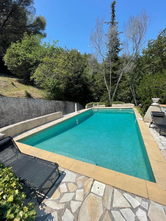 Studio En Bas De Villa Avec Piscine Proche Bord De Mer كانيو سور مير المظهر الخارجي الصورة